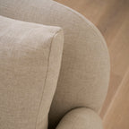 Chaise Miller