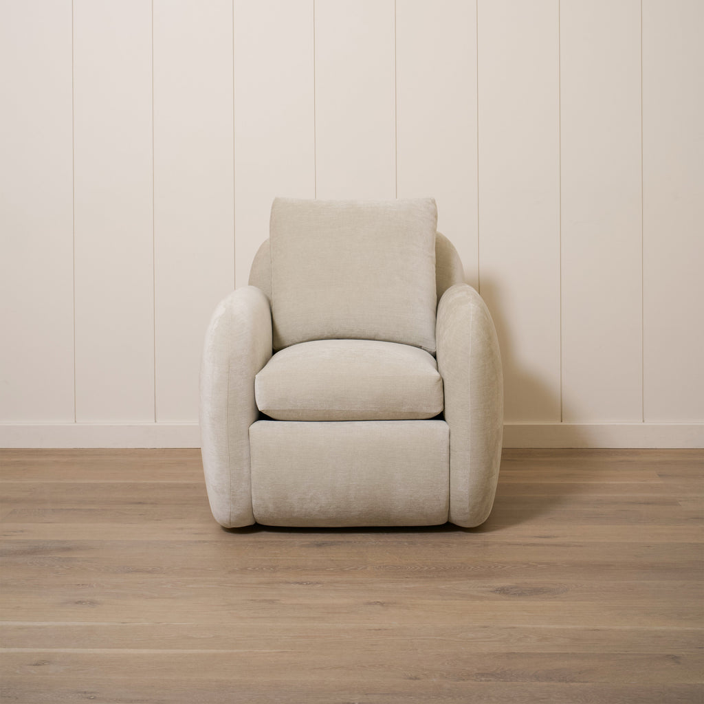 Chaise Miller