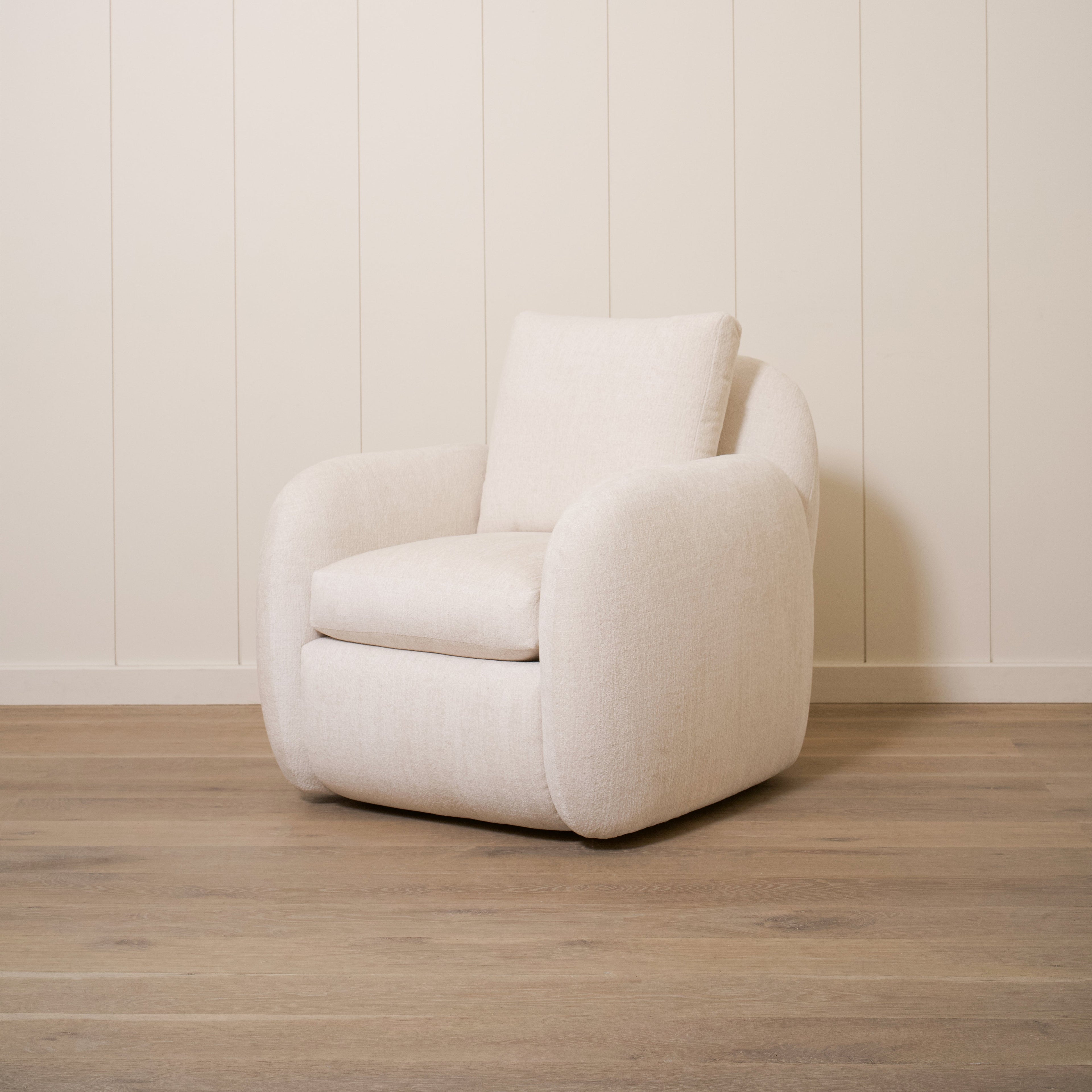 Chaise Miller
