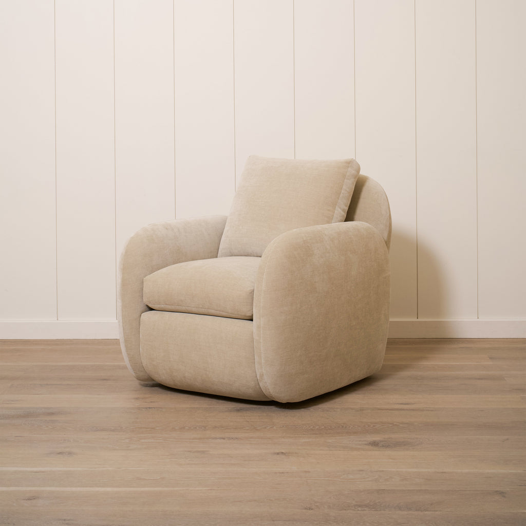 Chaise Miller