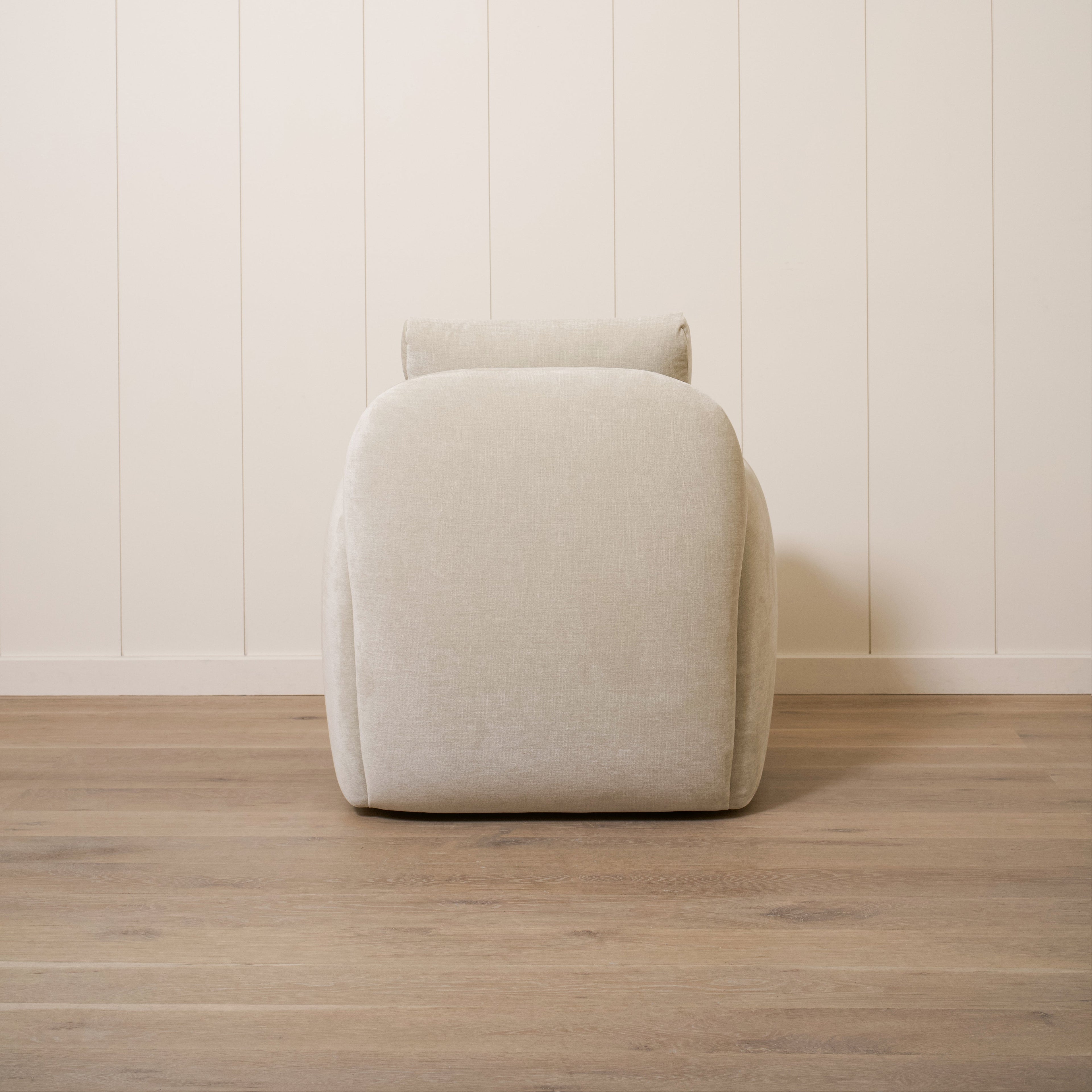 Chaise Miller
