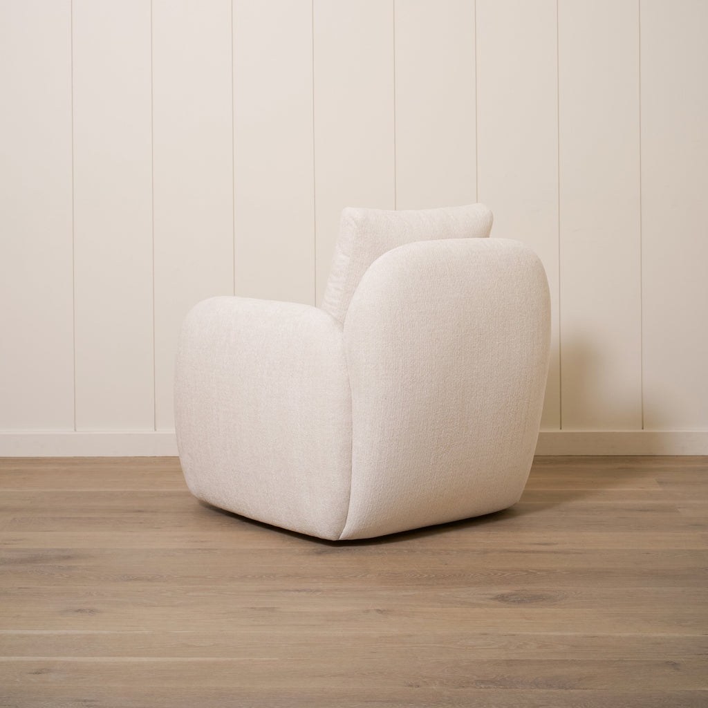 Chaise Miller