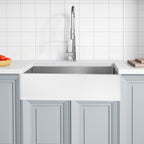 Évier de cuisine simple ANZZI Apollo blanc mat en surface solide de style ferme, 36 po, avec intérieur en acier inoxydable