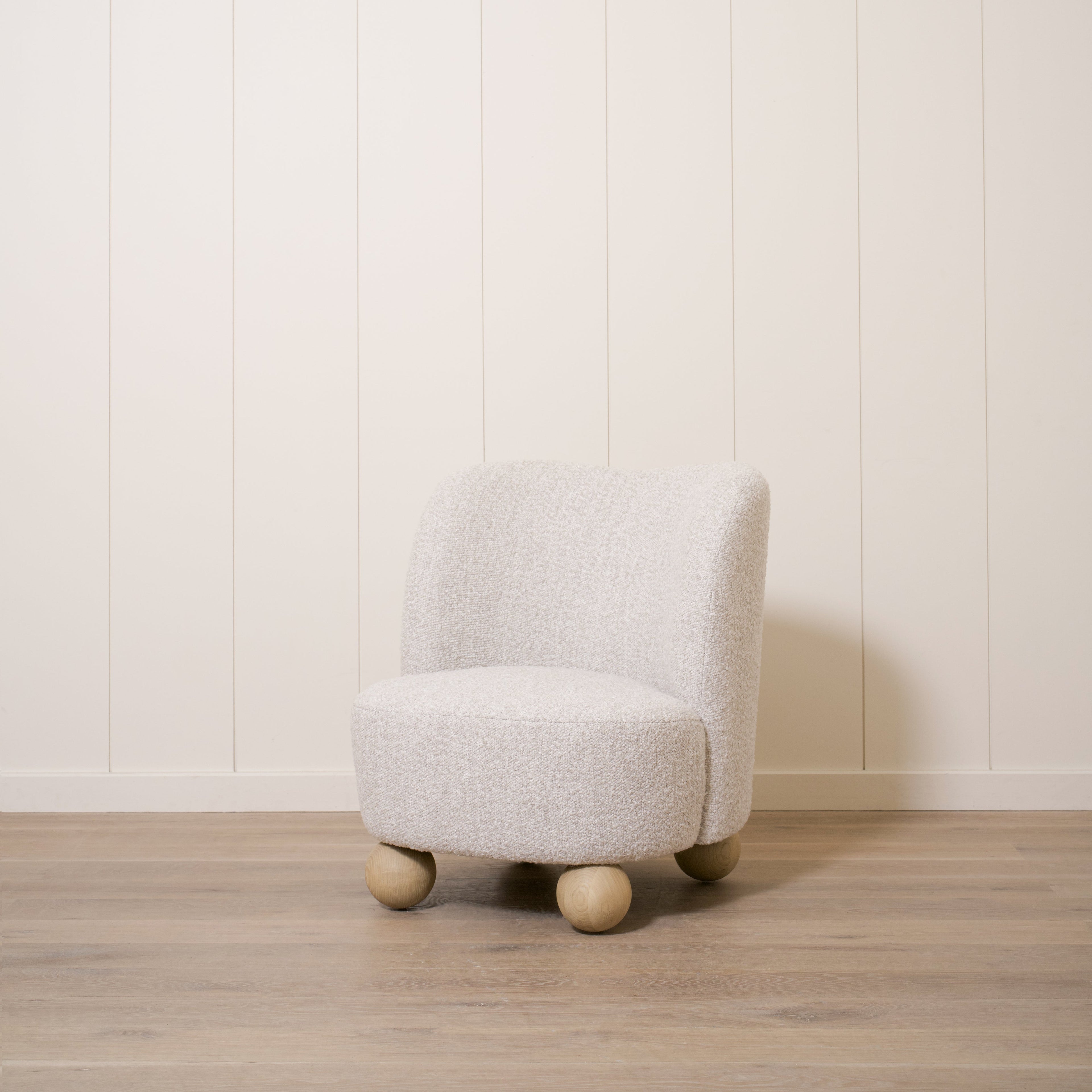 Chaise Blythe