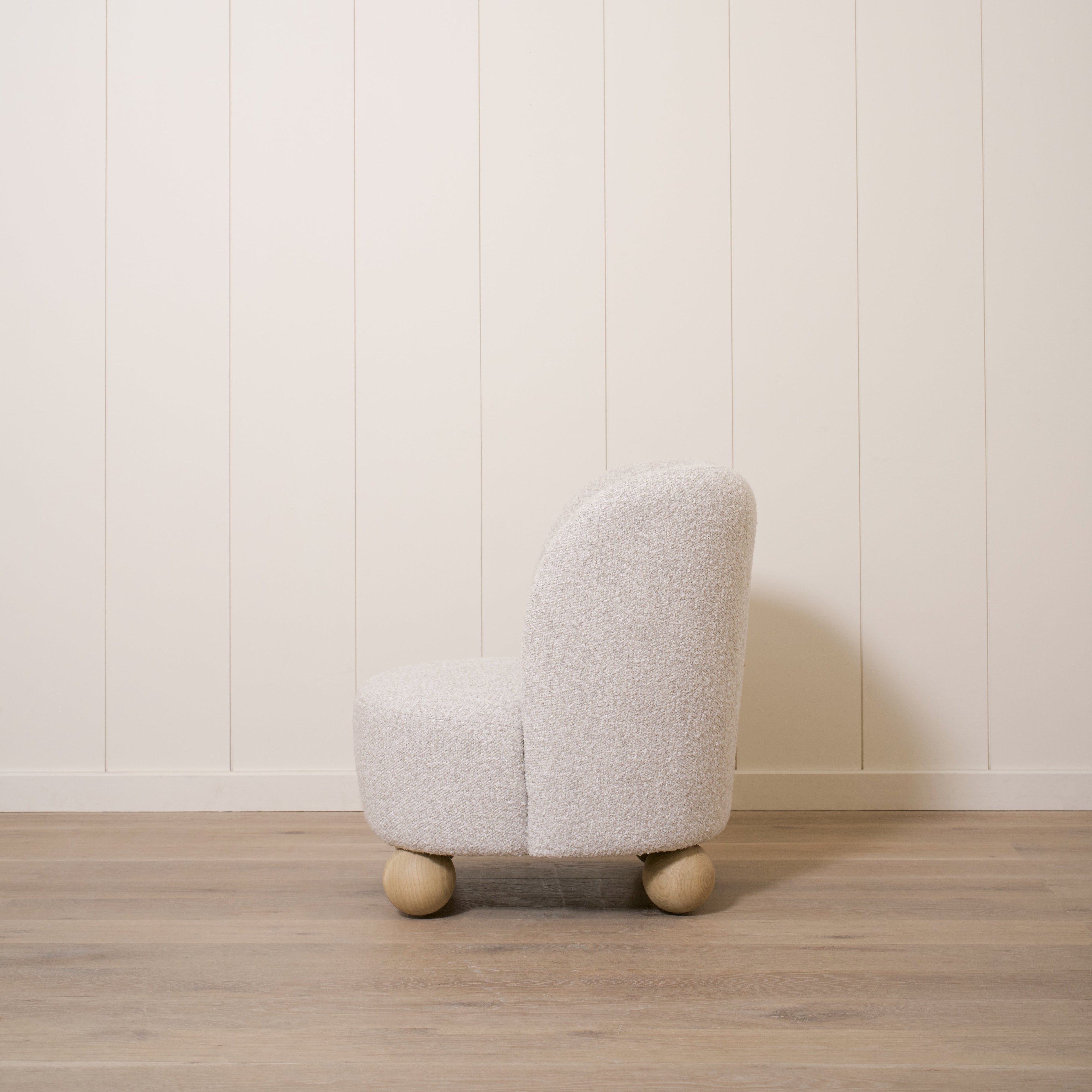 Chaise Blythe