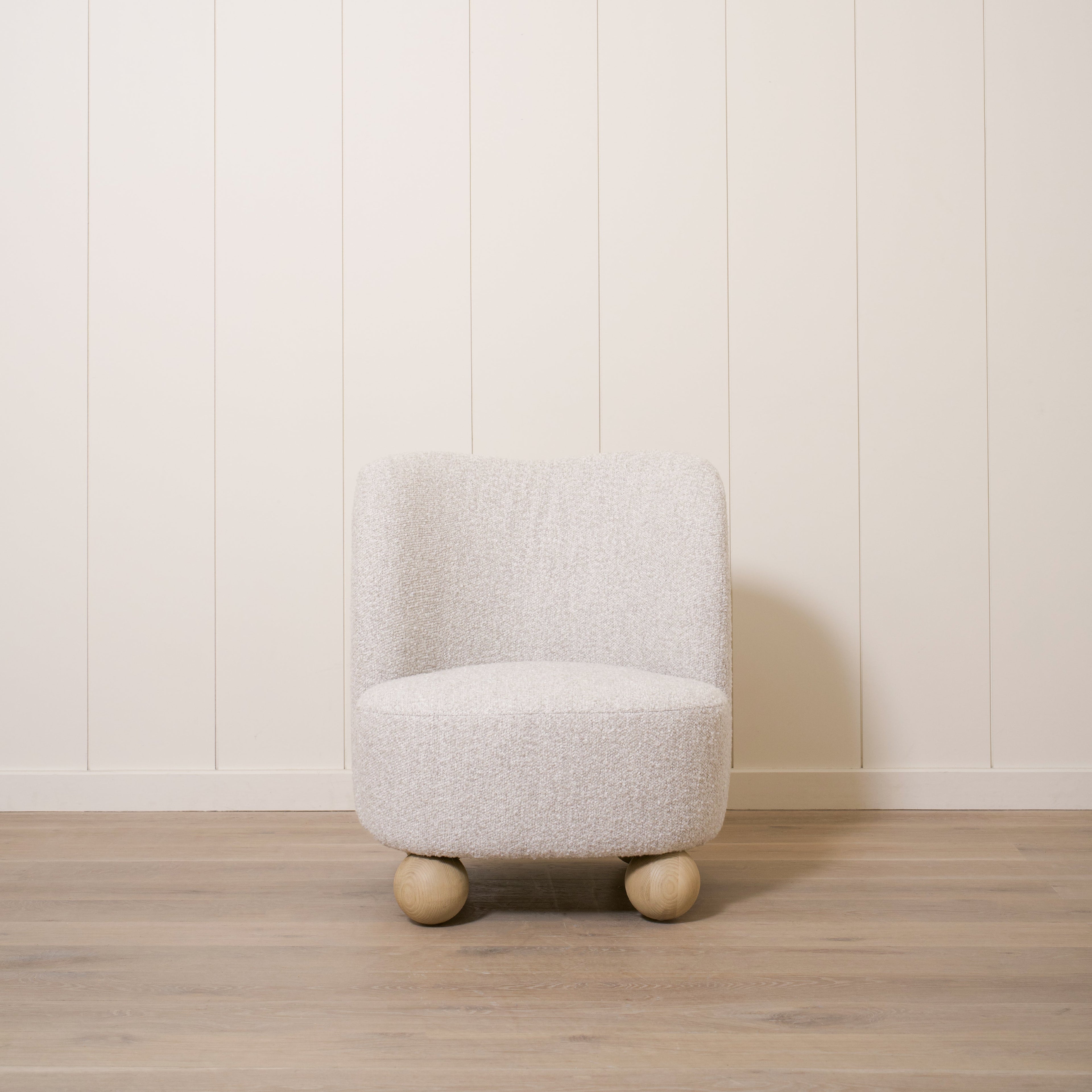 Chaise Blythe