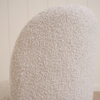 Chaise Blythe