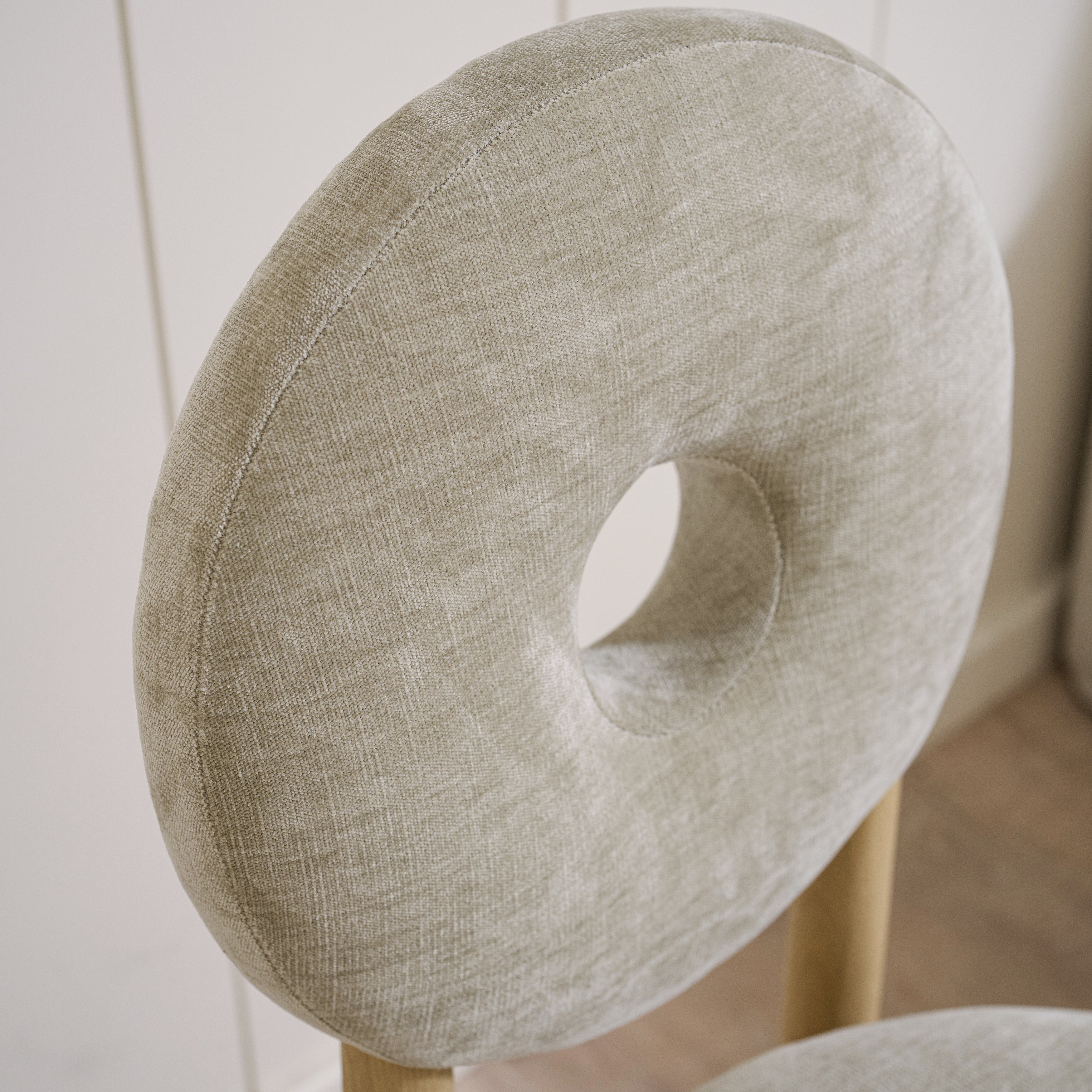 Tabourets de comptoir à boutons