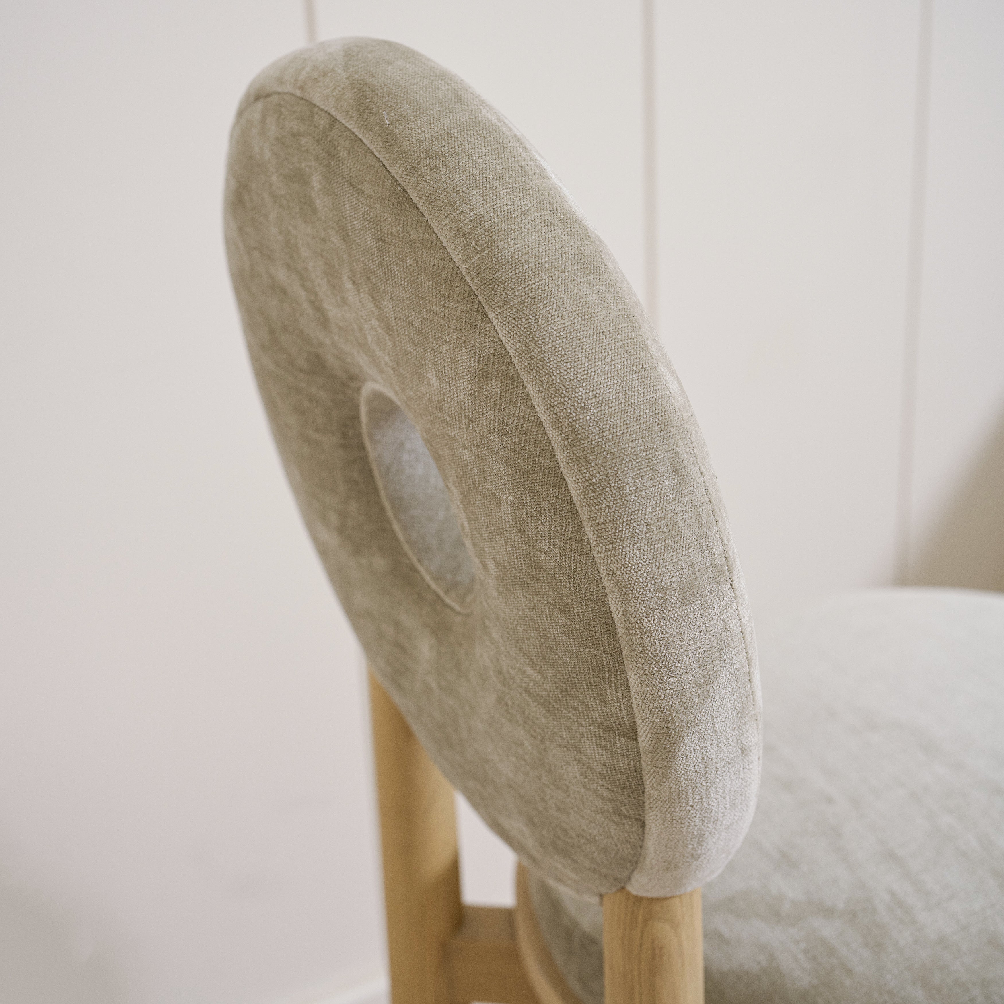 Tabourets de comptoir à boutons