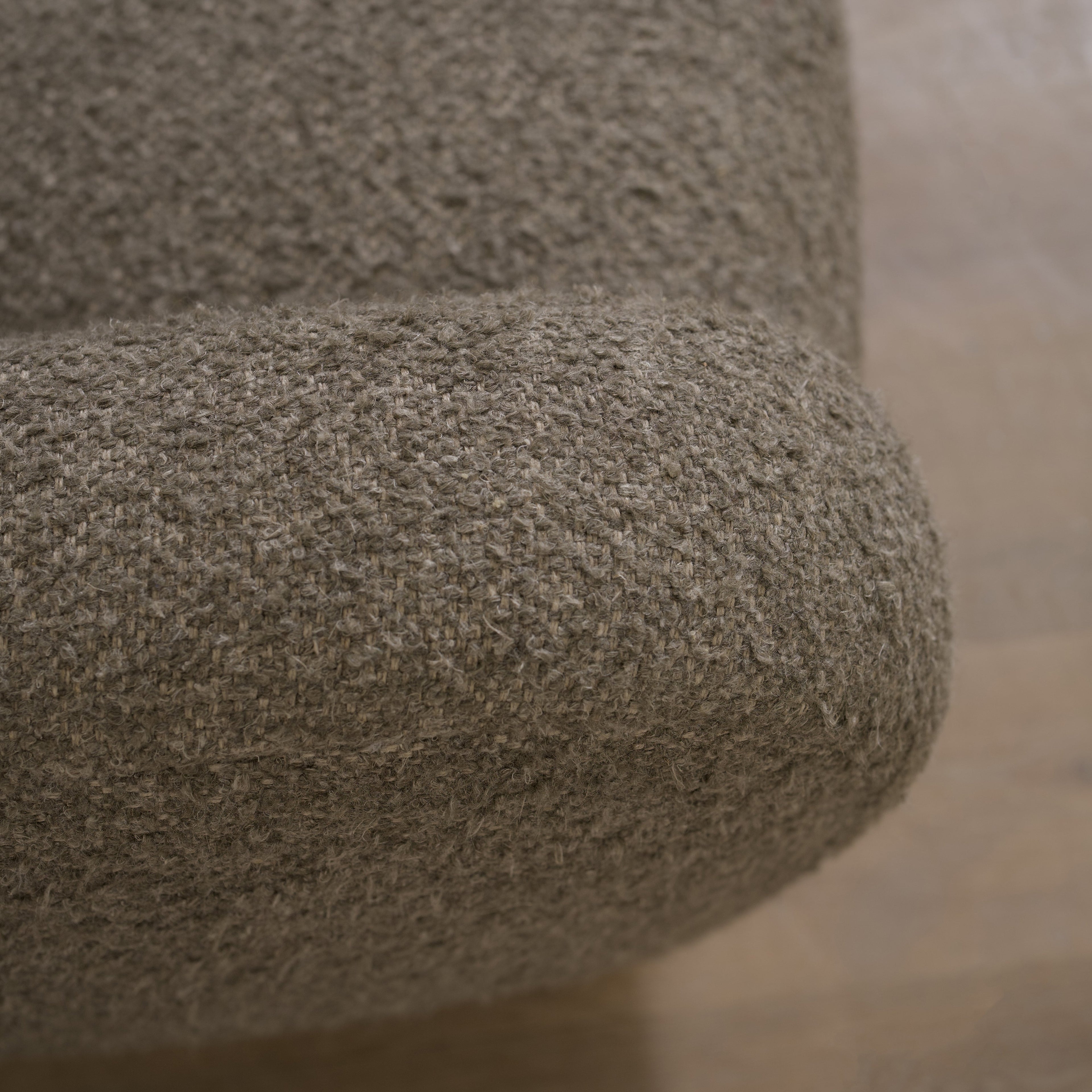 Chaise Marlow