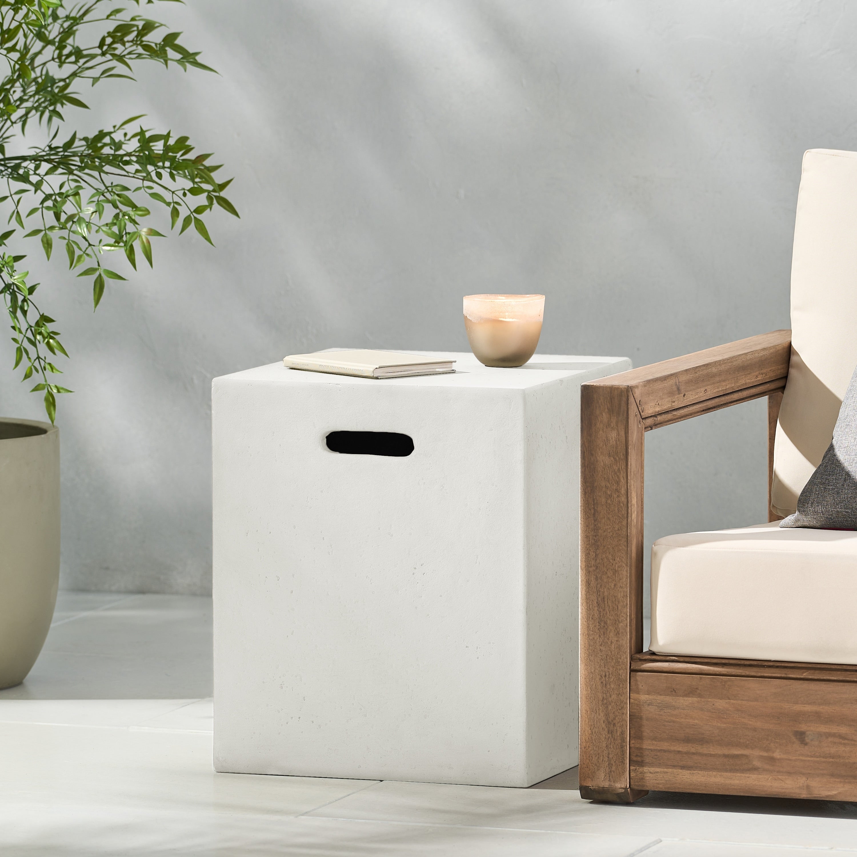 Christopher Knight Home - Table d'appoint d'extérieur en béton léger Aidan
