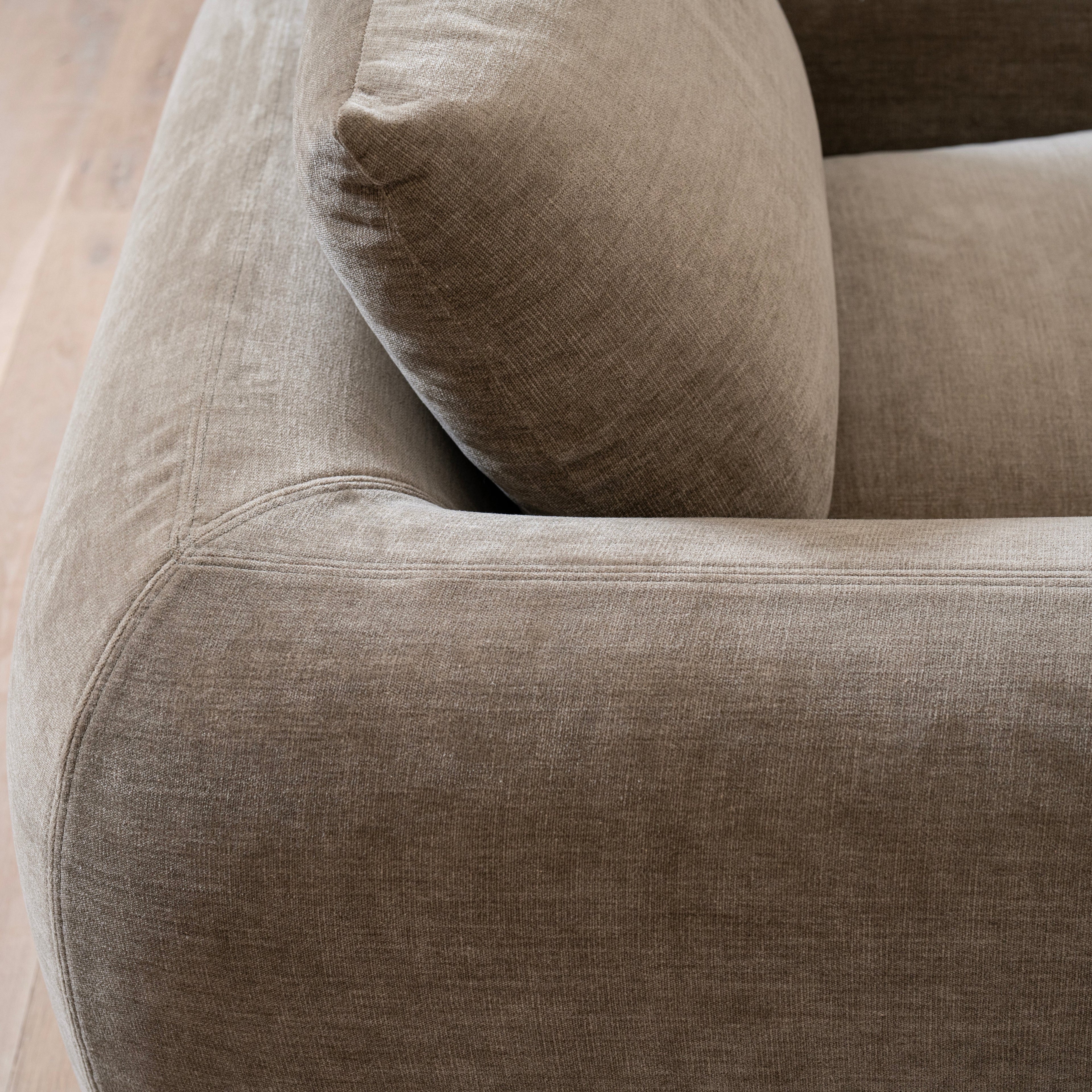 Chaise Bruno