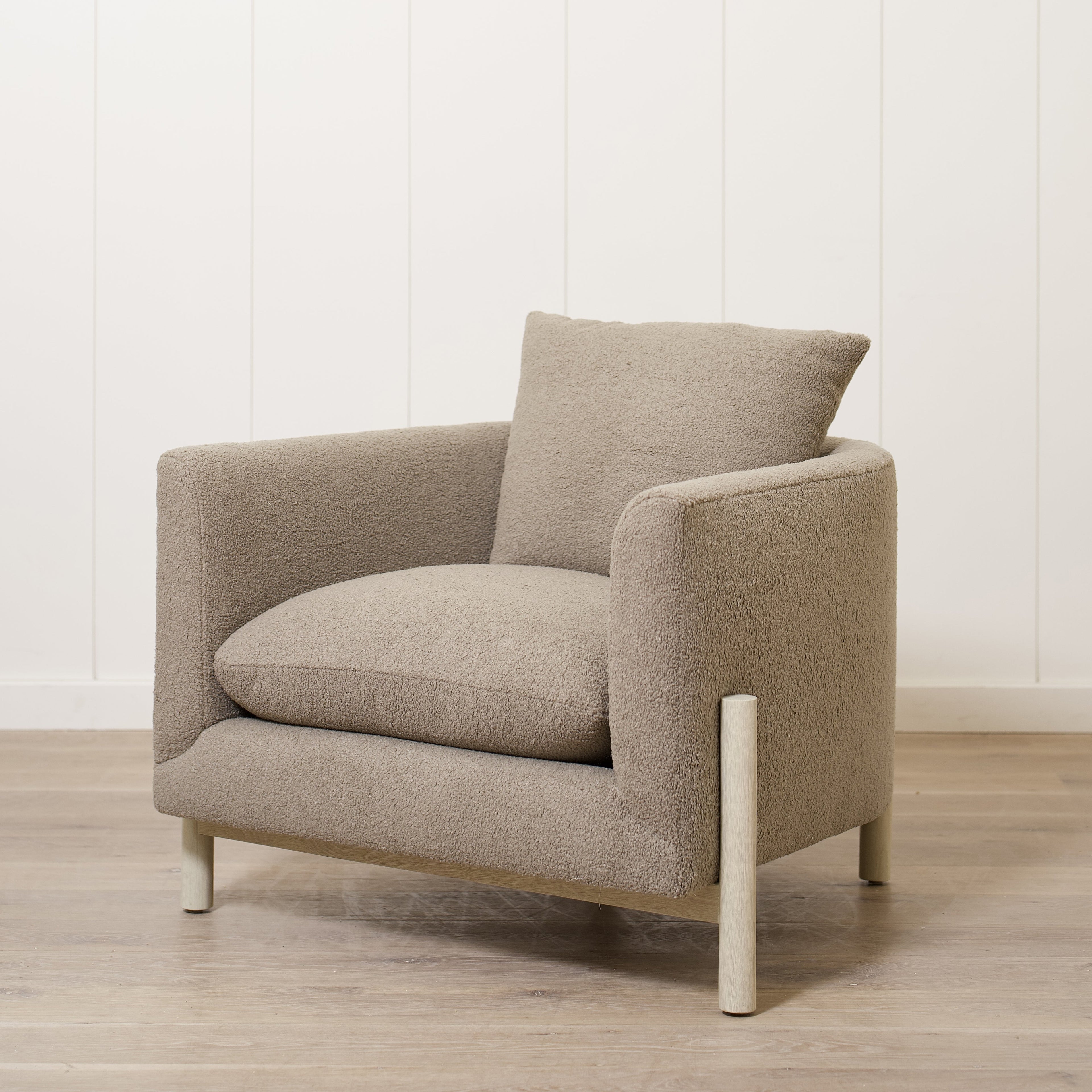 Chaise James M