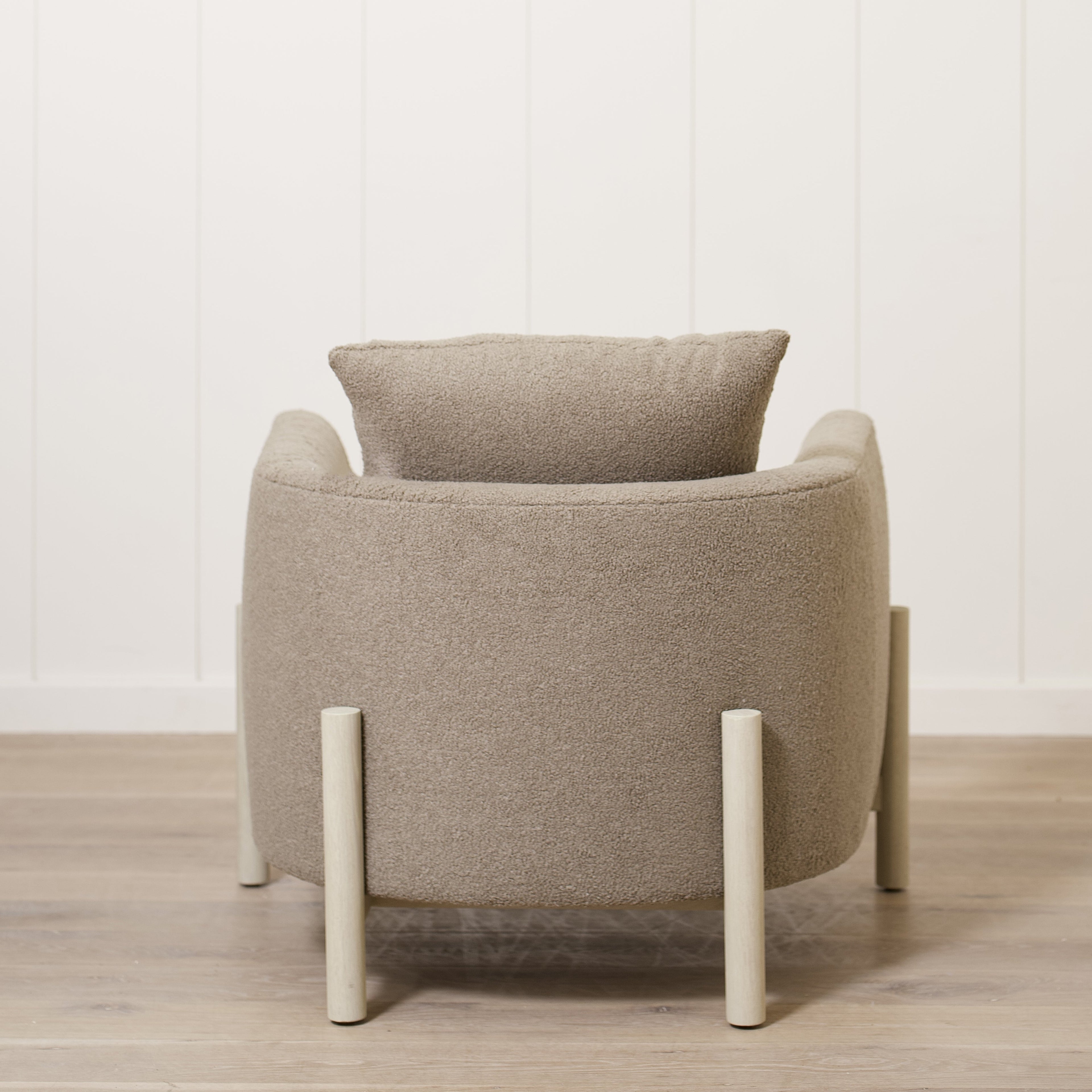 Chaise James M