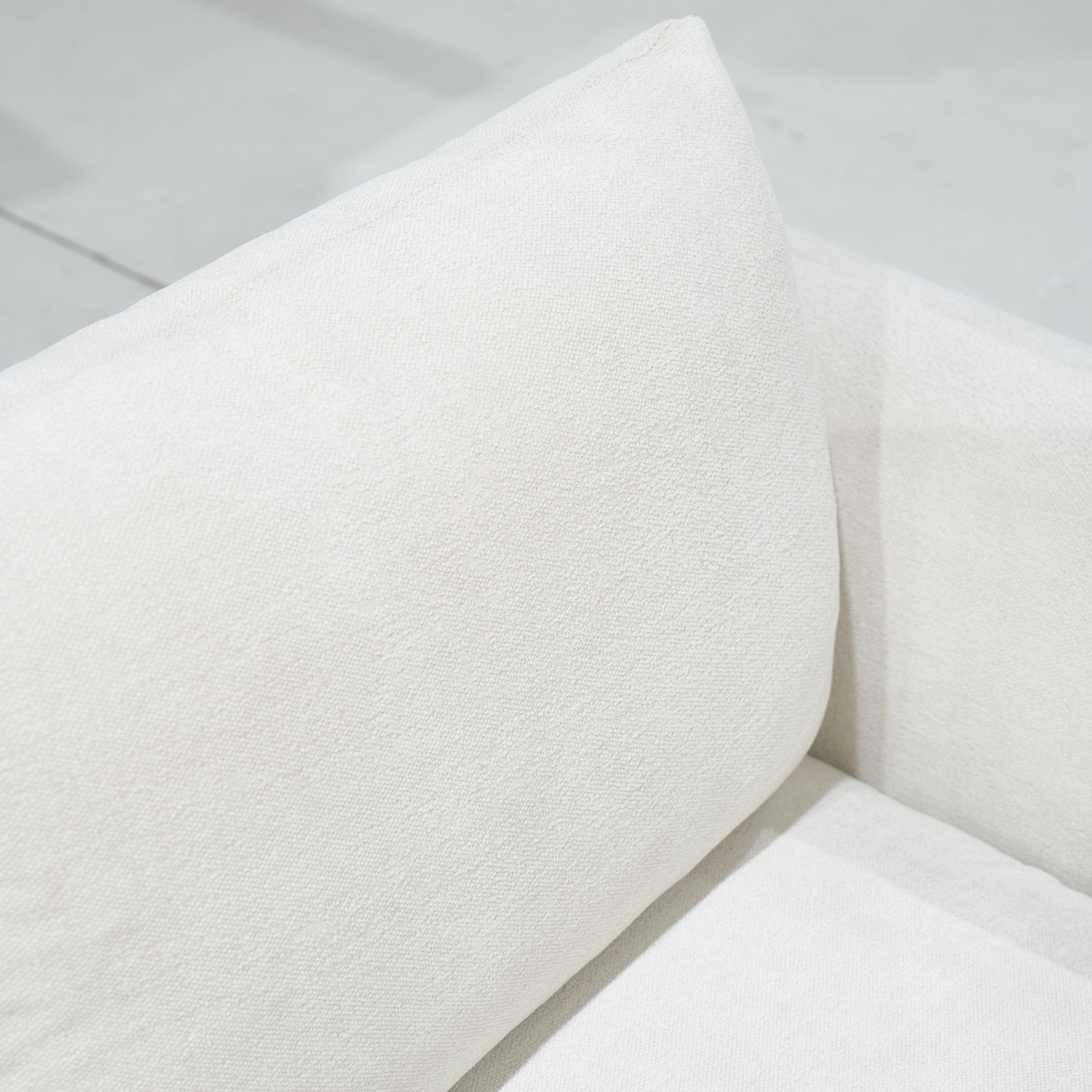 Chaise Bruno