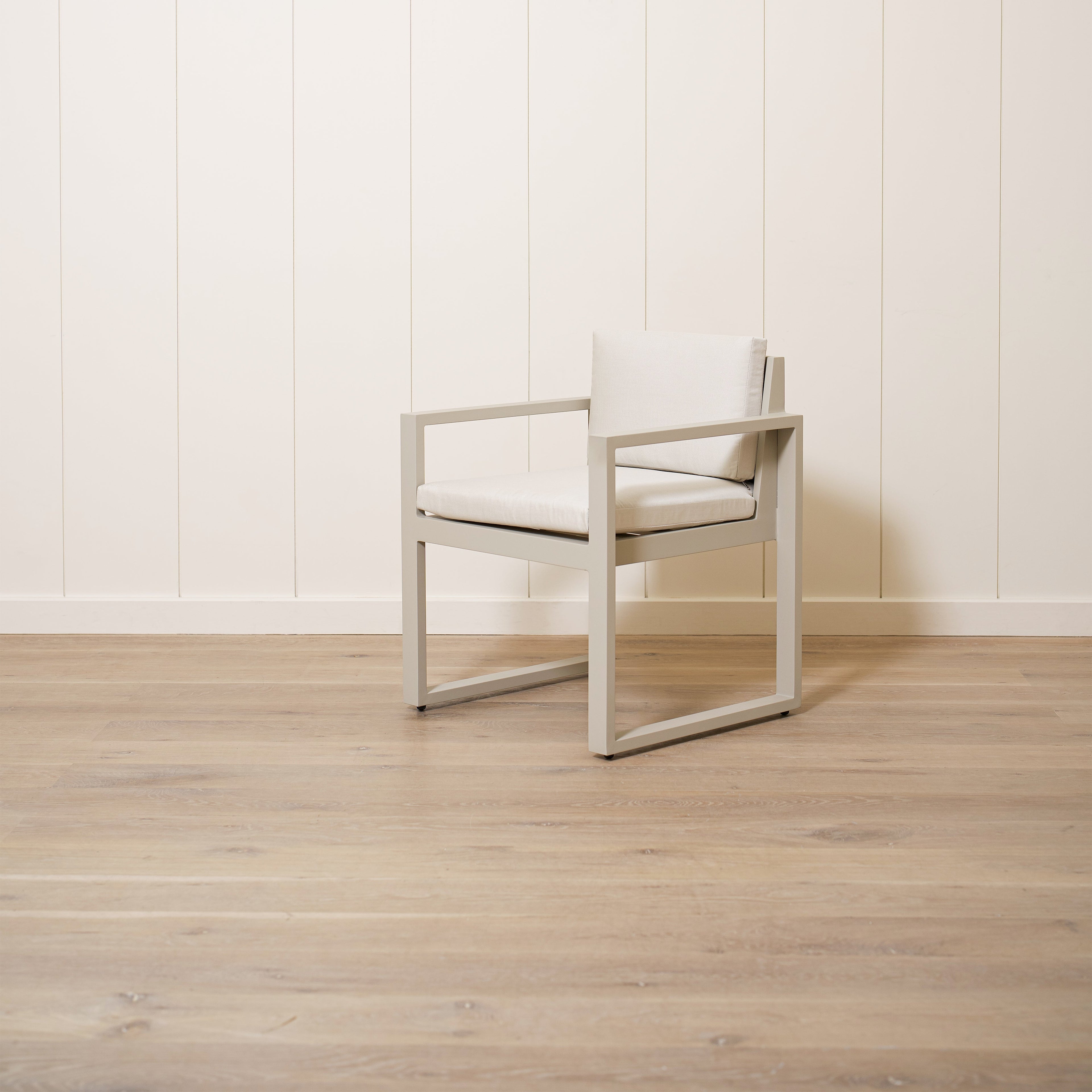 Chaise de salle à manger d'extérieur Ember
