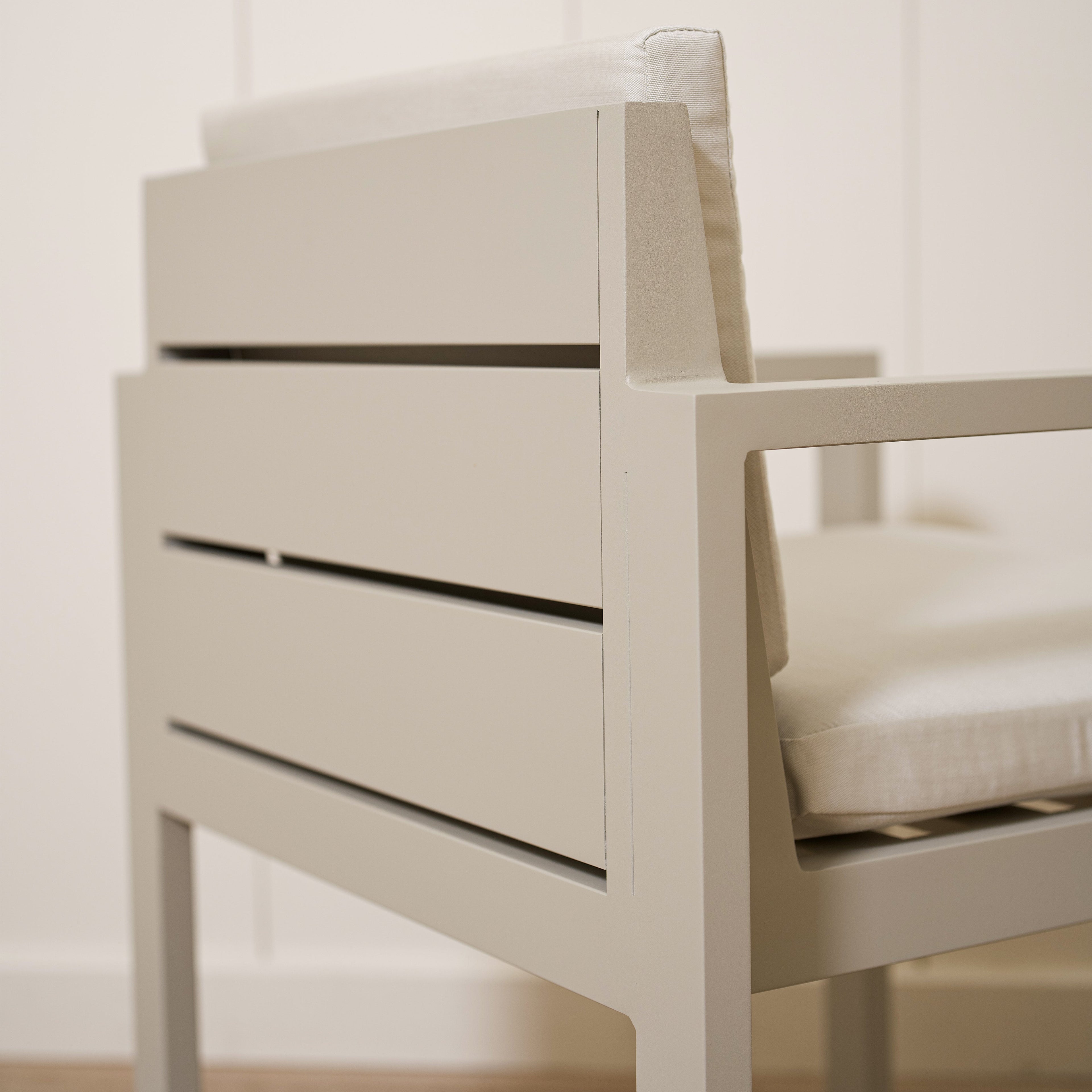 Chaise de salle à manger d'extérieur Ember