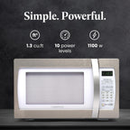 Four à micro-ondes Farberware Professional de 1,3 pi³ et 1 100 W avec cuisson par capteur intelligent, blanc et platine