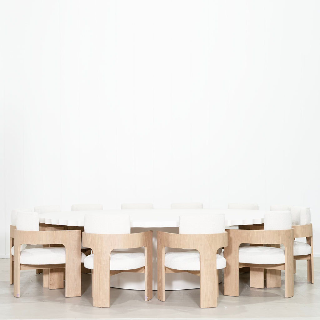 Table à manger en genévrier
