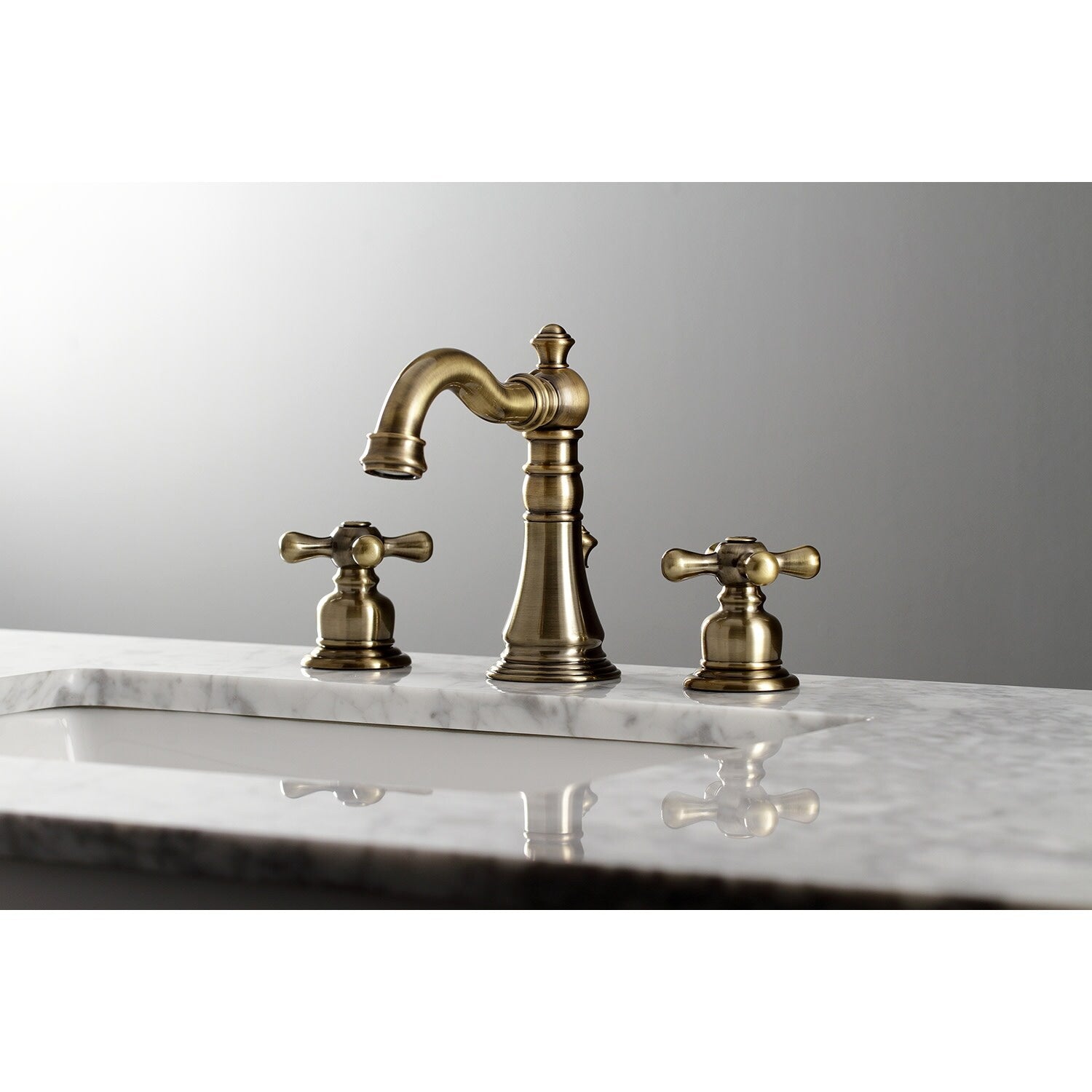 Robinet de salle de bain American Classic de 8 po à large entraxe