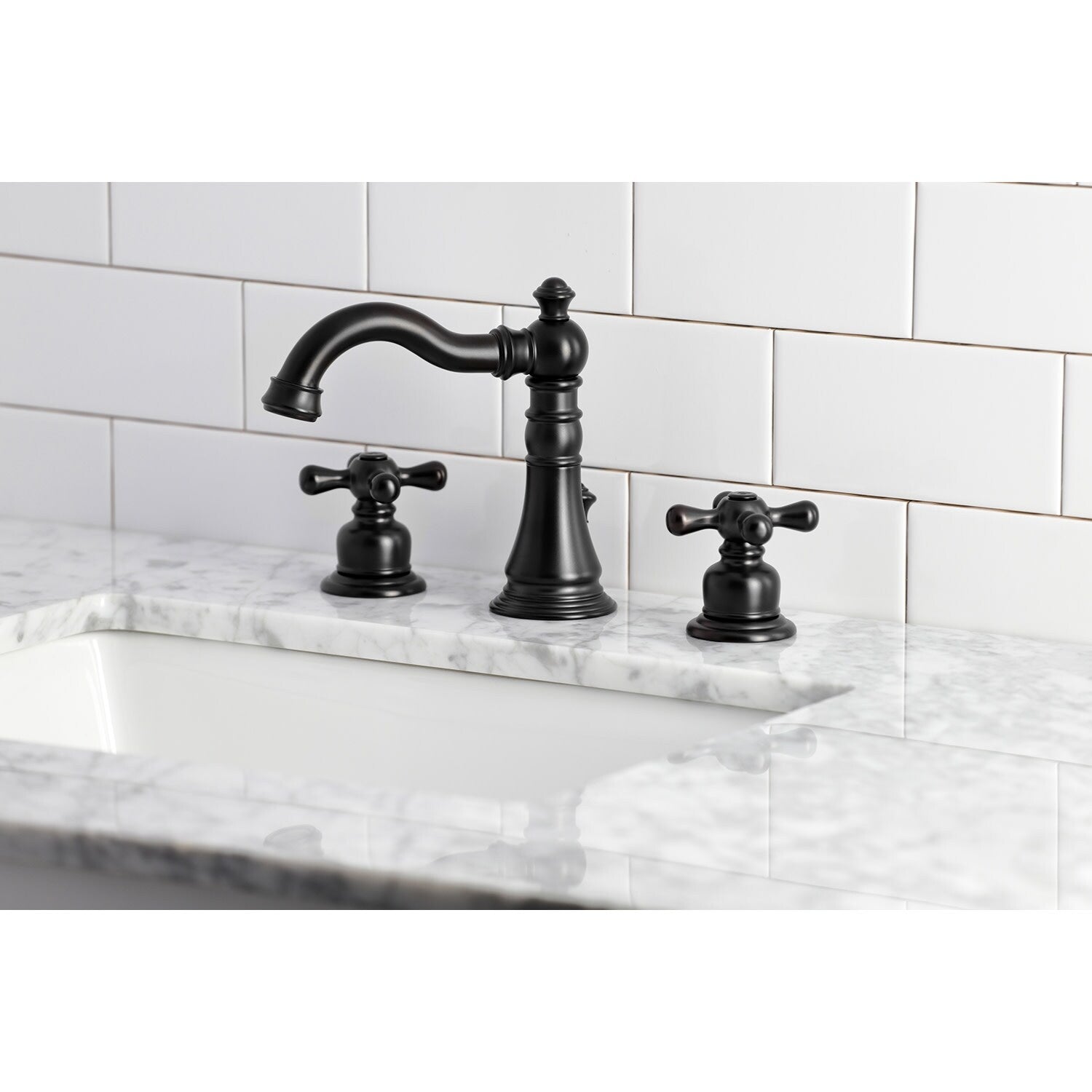 Robinet de salle de bain American Classic de 8 po à large entraxe