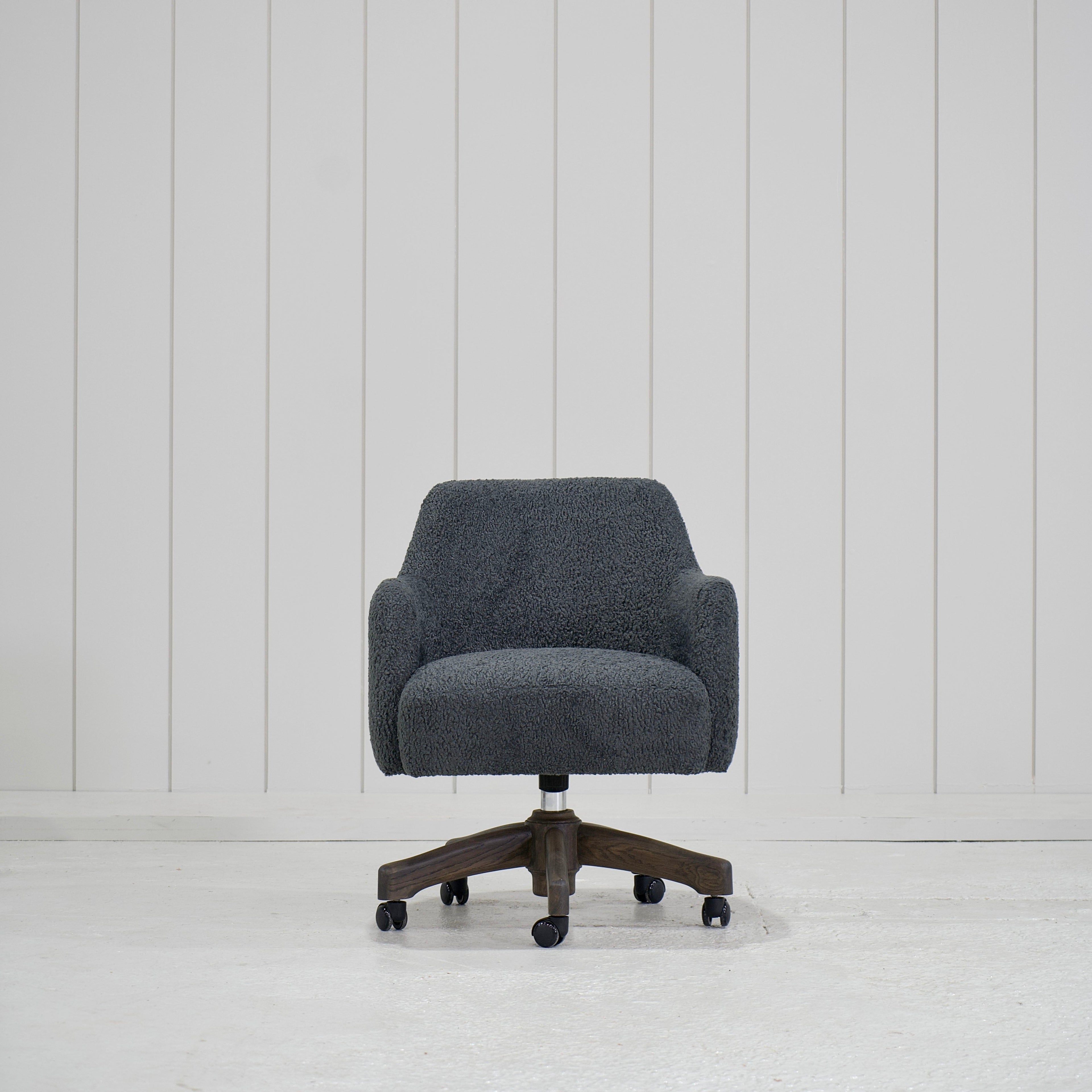 James - Chaise de bureau avec base en chêne