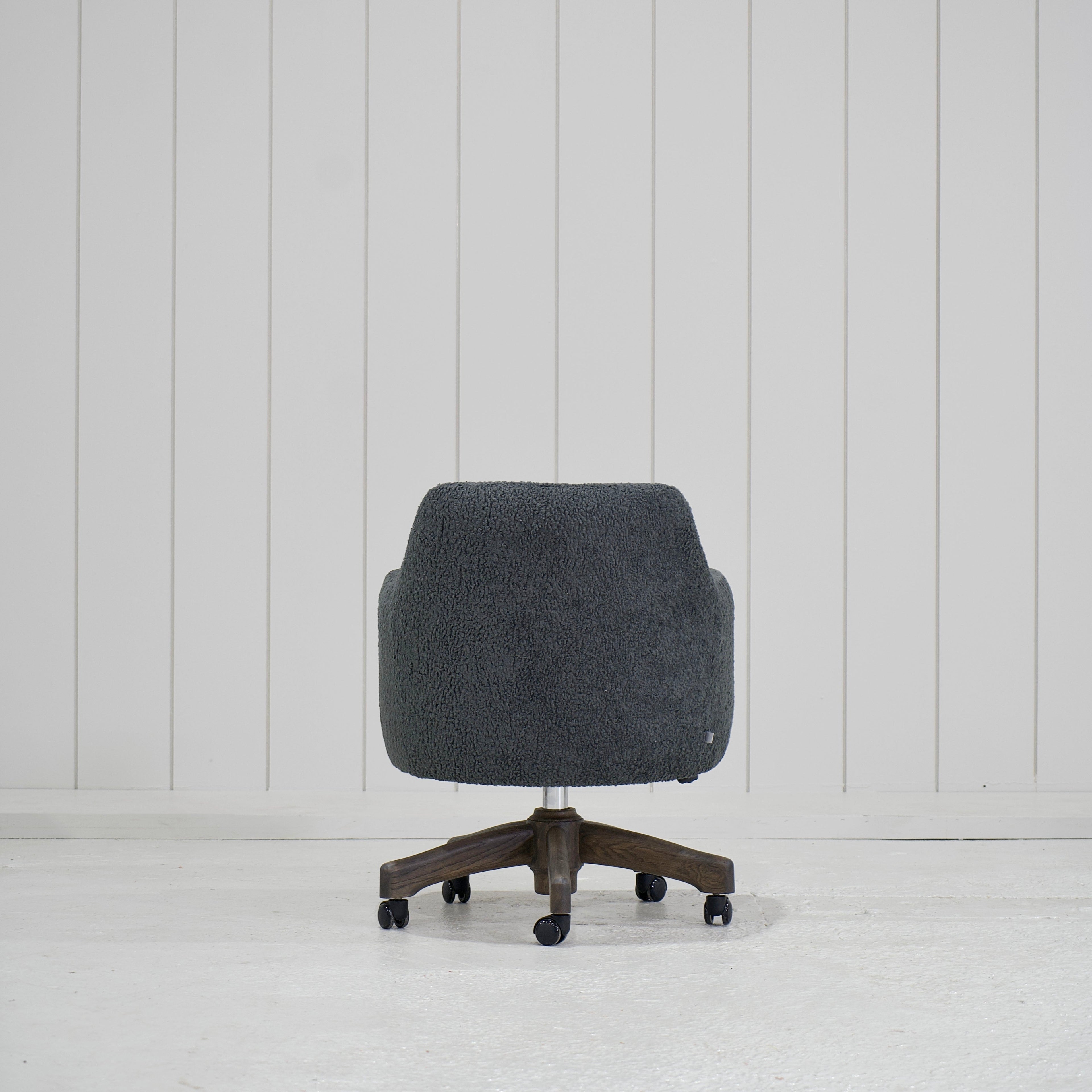 James - Chaise de bureau avec base en chêne
